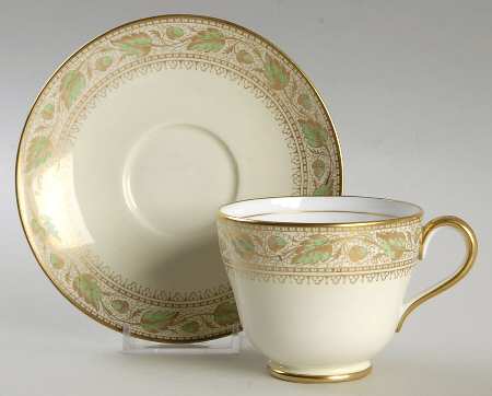 Oaklea Footed Cup & Saucer Set