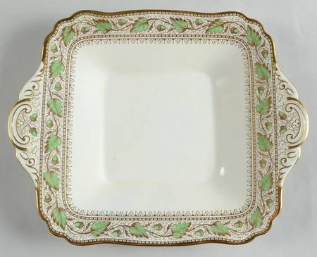 Oaklea Handled Cake Plate