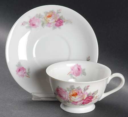SAN33 Footed Cup & Saucer Set