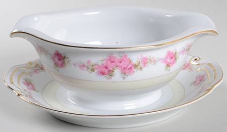 SLL1 Gravy Boat with Attached Underplate