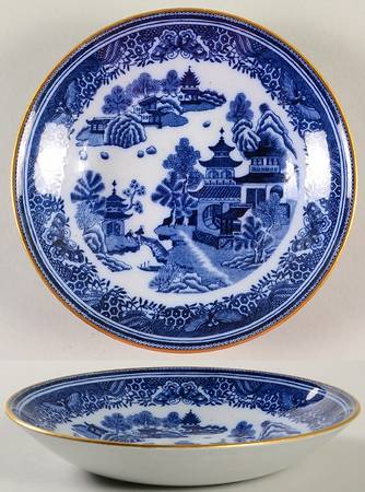 Queen Charlotte (Smooth, Gold Trim) Fruit/Dessert (Sauce) Bowl