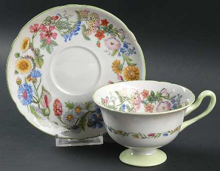 Hedgerow Footed Cup & Saucer Set