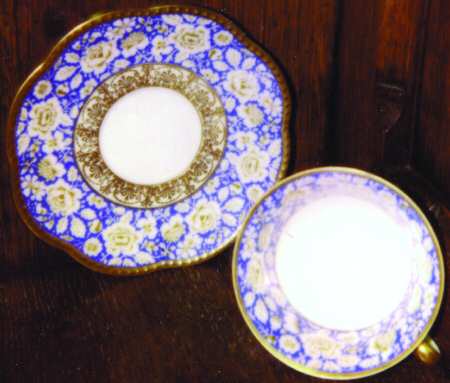 25076 Blue Footed Cup & Saucer Set