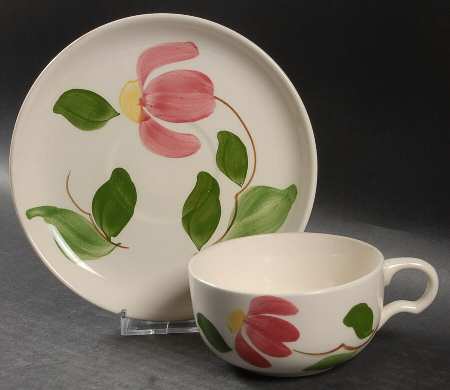 STT134 Flat Cup & Saucer Set