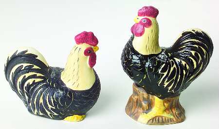 Rooster Figural Salt & Pepper Set