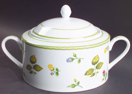 English Garden 2 Qt Round Covered Casserole