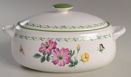 Garden Bloom 2.5 Quart Oval Covered Casserole
