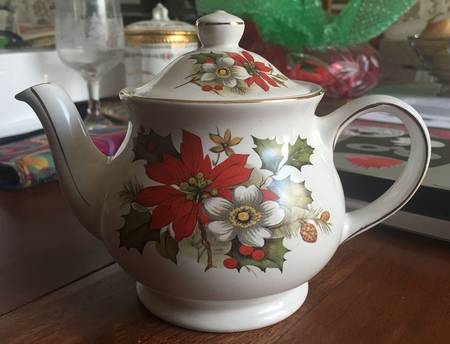 3931 Teapot & Lid