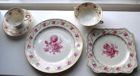 Dresdner Art Pink (Smooth) Footed Cup & Saucer Set