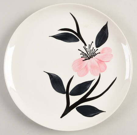 STT146 Luncheon Plate