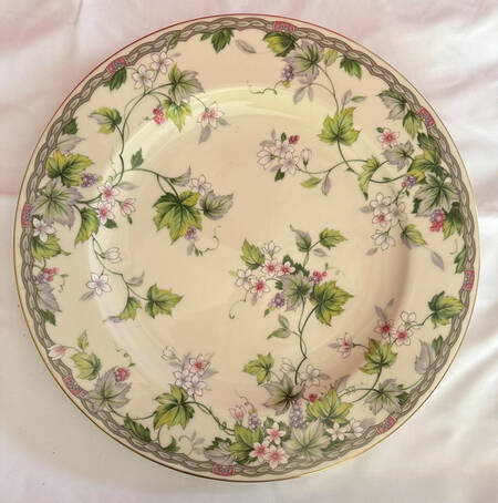 Monica 12" Chop Plate (Round Platter)