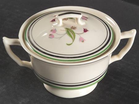 Coralbel (Winchester Shape, Platinum Trim) Sugar Bowl & Lid