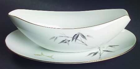 Bamboo Knight Gravy Boat & Underplate/Relish