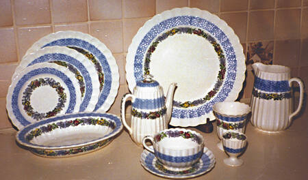 SP144 9" Oval Vegetable Bowl