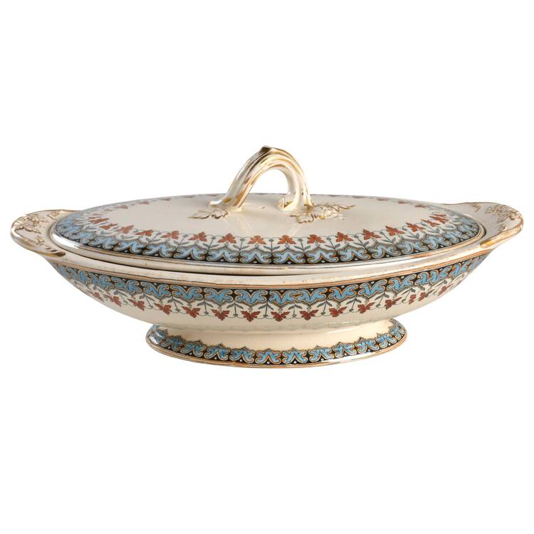 Denmark Oval Covered Vegetable