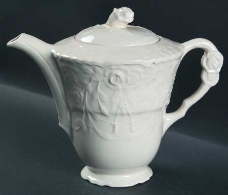Rose Point Coffee Pot & Lid
