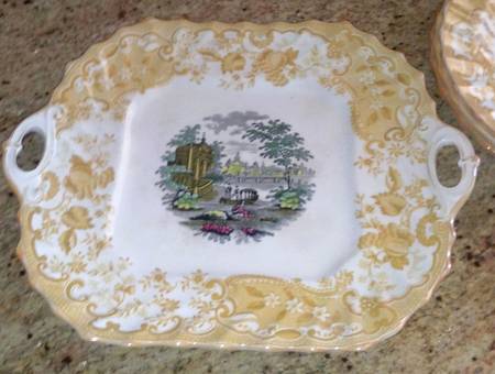 2-8408 Square Handled Cake Plate
