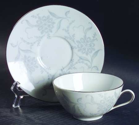 23854 Flat Cup & Saucer Set