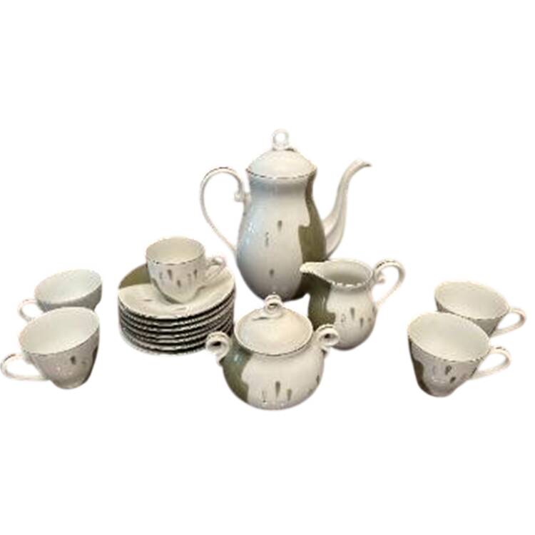 2102 Flat Cup & Saucer Set