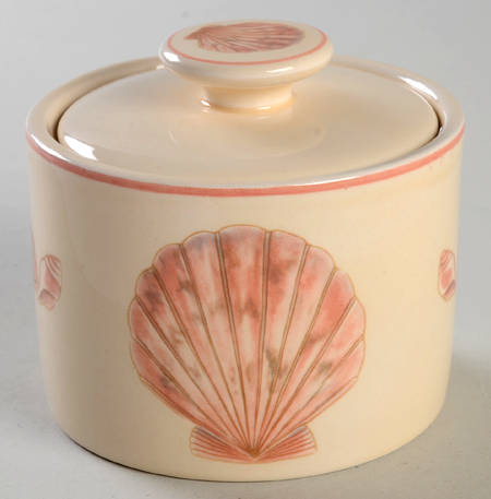 Coquille (China) Sugar Bowl & Lid