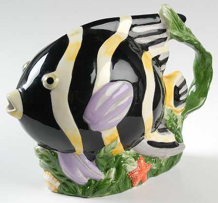 Coral Reef 56 Oz Sculpted Pitcher