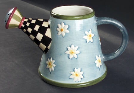 Watering Cans 42 Oz Sculpted Pitcher