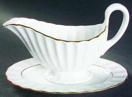 Chelsea Gold Gravy Boat & Underplate/Relish