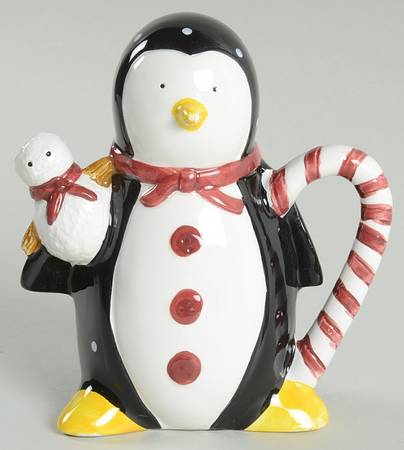 Penguins Figural Creamer