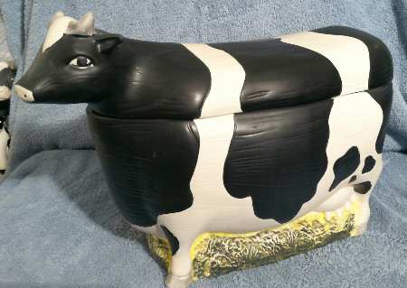Animal Collection Figural Cookie Jar & Lid