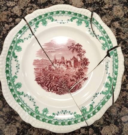 2-8501 Dinner Plate