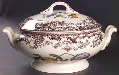 Woodland Garden Round Covered Vegetable