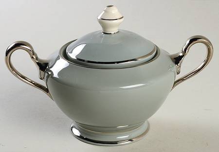 Royal Compliment Sugar Bowl & Lid