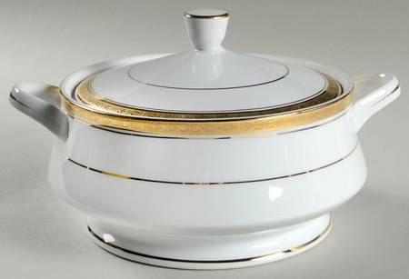 Gold Round Covered Vegetable