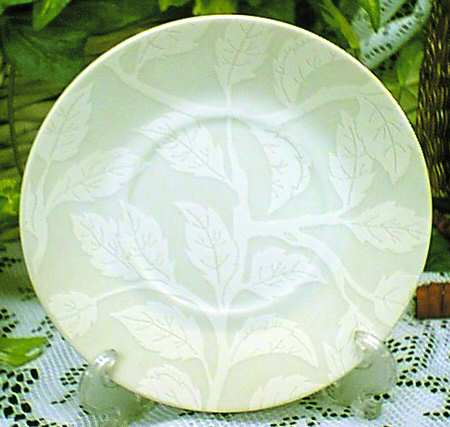 White Leaf Saucer