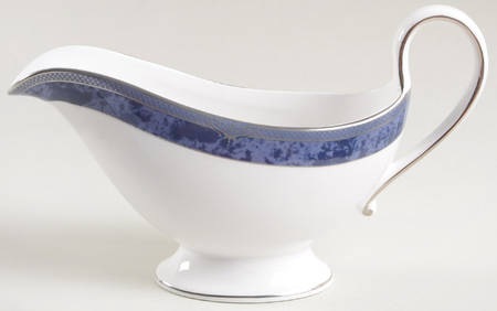 Dauphin Platinum Gravy Boat