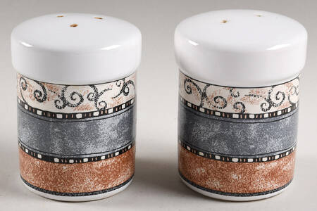 Terrain Salt & Pepper Set