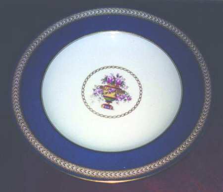 R6476 by Spode