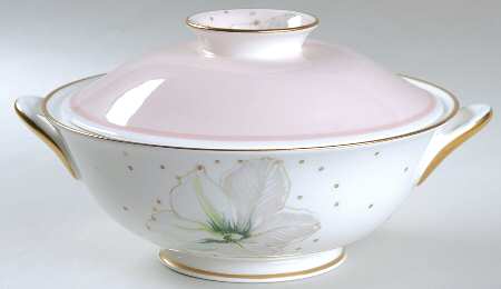 Clematis Round Covered Vegetable by Susie Cooper