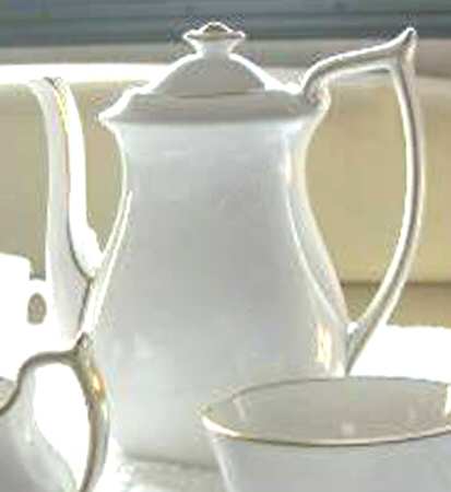 Y8131 Coffee Pot & Lid