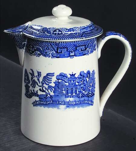 Willow Pitcher & Lid
