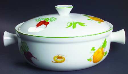 Vegetable Garden 1.25 Qt Round Covered Casserole