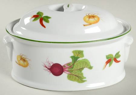 Vegetable Garden 1 Pint Oval Covered Casserole