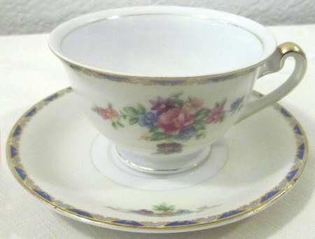 SAK9 Footed Cup & Saucer Set