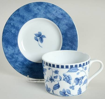Adagio Flat Cup & Saucer Set