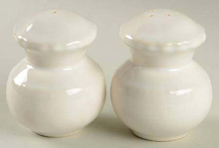 Country White Salt & Pepper Set