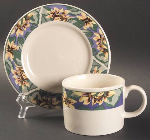 Caroline Flat Cup & Saucer Set
