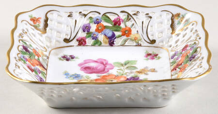Dresden Line-Bouquet (Pierced) 6" Large Square Bon Bon