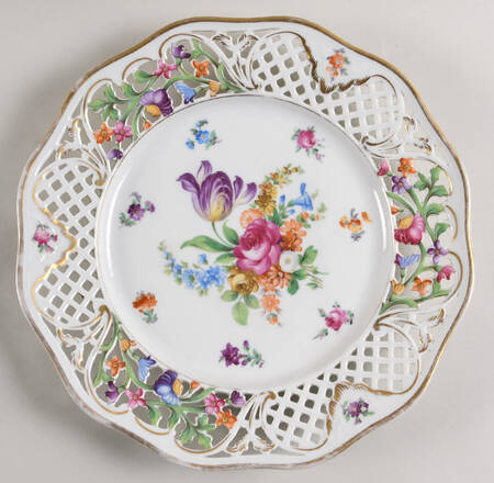 Dresden Line-Bouquet (Pierced) Large Dinner Plate