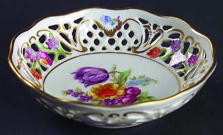 Dresden Line-Bouquet (Pierced) Nut Dish