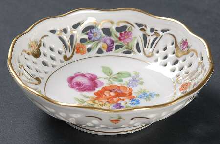 Dresden Line-Bouquet (Pierced) Nut Dish